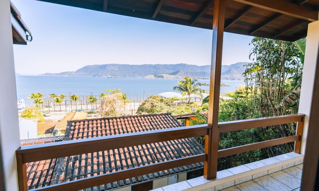 Velinn Pousada Mirante da Praia Grande Ilhabela - Quarto com vista para o mar