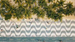 saiba mais sobre as estatuas de copacabana