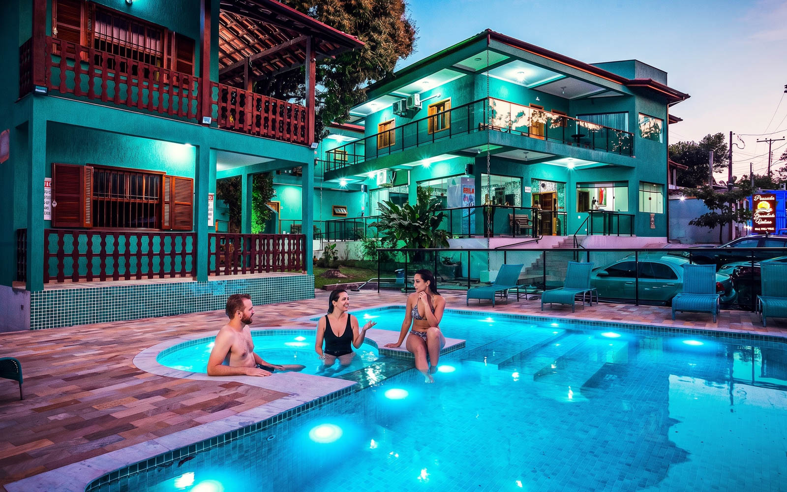 Velinn Pousada Guarubela Veloso em Ilhabela - SP - hospedagem com piscina no sul da ilha - rede Velinn