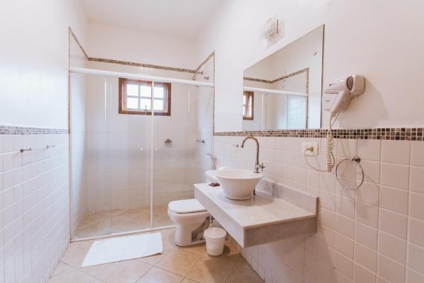 Bathroom 2 Standard Double Room Velinn Vila Caicara