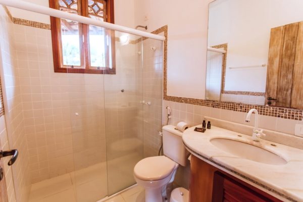 Bathroom 4 Luxury Bedroom Velinn Vila Caicara