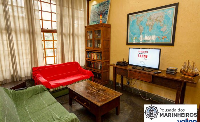 Sala de TV Velinn Pousada dos Marinheiros 1