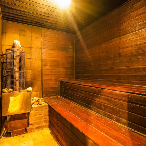 Velinn_ Hotel_Fonte_das_Hortênsias_St_Ant_Pinhal_SalaoPiscinaSauna-13