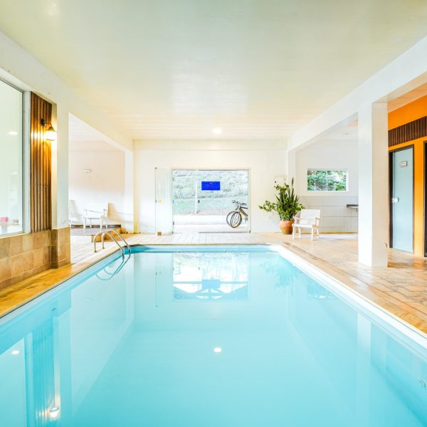 Velinn_ Hotel_Fonte_das_Hortênsias_St_Ant_Pinhal_SalaoPiscinaSauna-16