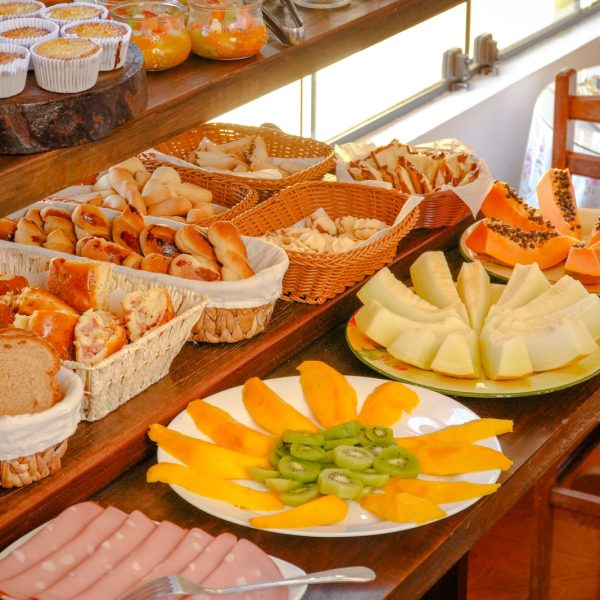 Velinn_ Pousada_Recanto_da_ Natureza_Monte_CafeDaManha-14