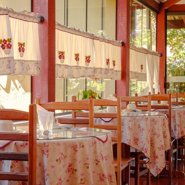 Velinn_ Pousada_Recanto_da_ Natureza_Monte_CafeDaManha-46
