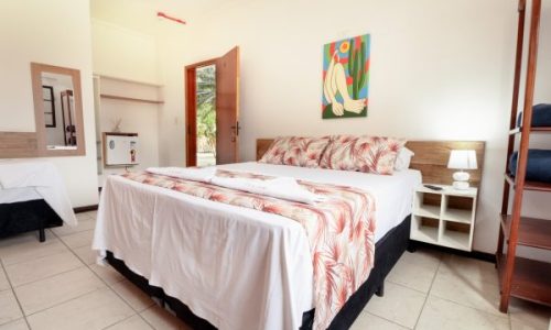 Velinn_Hotel_Dellamares_Ubatuba_Quarto_Familia-10-qwz82vxfh4jjazdtzfi482g1lyv39ypihv5xmsmx7k