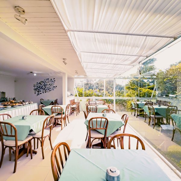 Velinn_Pousada_Cateau_do_Luar_Prime_Campos_do_Jordao_Cafe_da_Manha-3