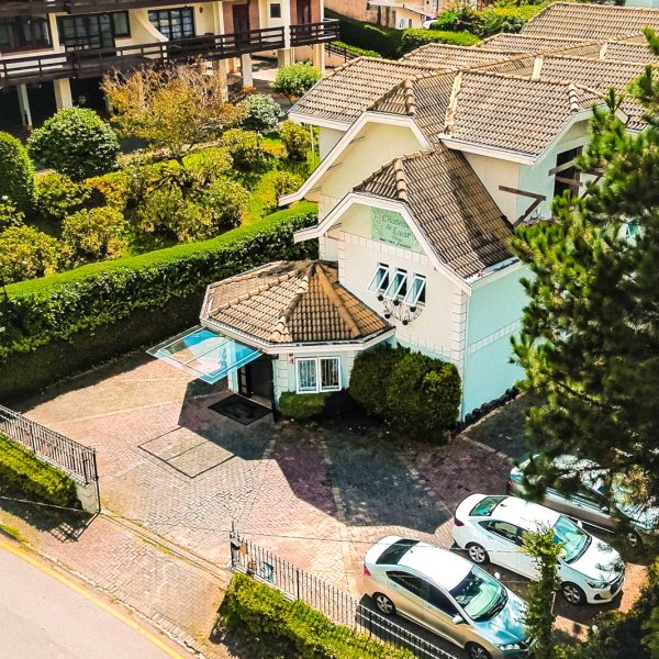 Velinn Pousada Chateau do Luar Prime em Campos do Jordão