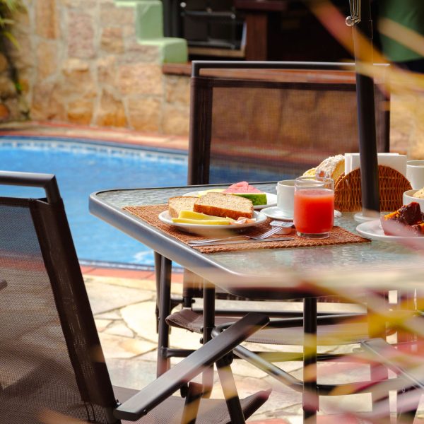 Velinn_Pousada_Kyrios_Maresias_Sao_Sebastiao_Cafe_da_Manha-23