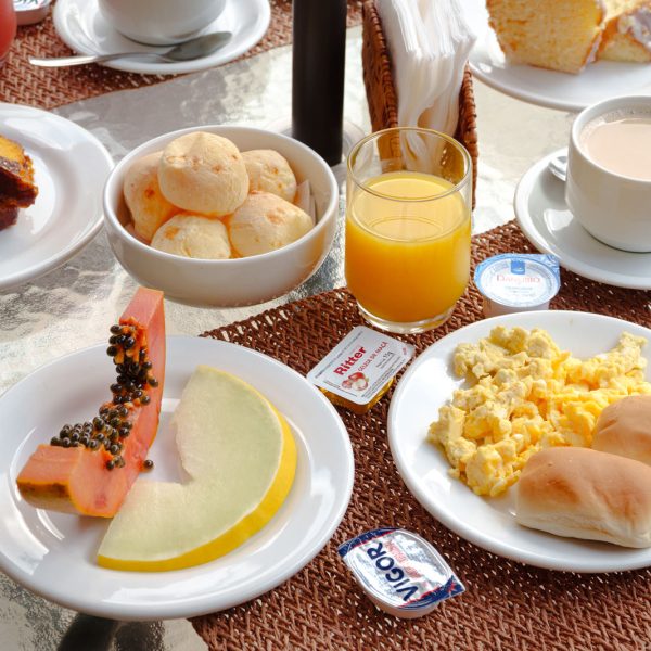 Velinn_Pousada_Kyrios_Maresias_Sao_Sebastiao_Cafe_da_Manha-27