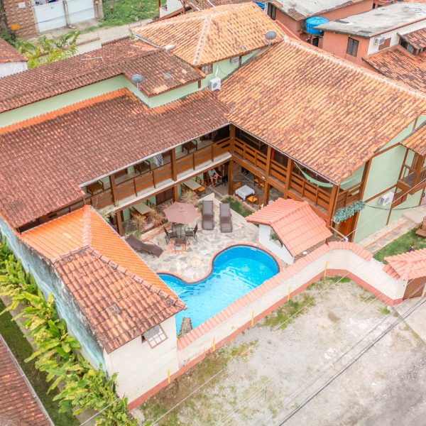 Velinn_Pousada_Kyrios_Maresias_Sao_Sebastiao_Propriedade_Vista_Aerea_Drone-3