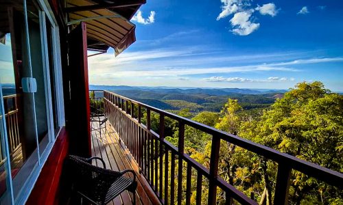Velinn Pousada Pedras e Sonhos - Hospedagem romântica em Monte Verde com vista panorâmica na Serra da Mantiqueira