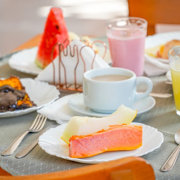 Velinn_Pousada_Toca_do_Guaiamum_Ubatuba_Cafe_da_Manha-31