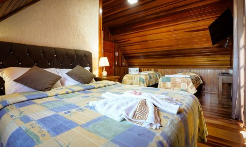Velinn Pousada Villa Paty em Campos do Jordão - Quarto Master